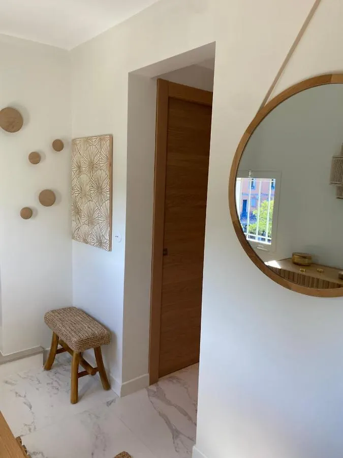 Lostane - Villa Sur Le Toit Grimaud Lägenhetshotell